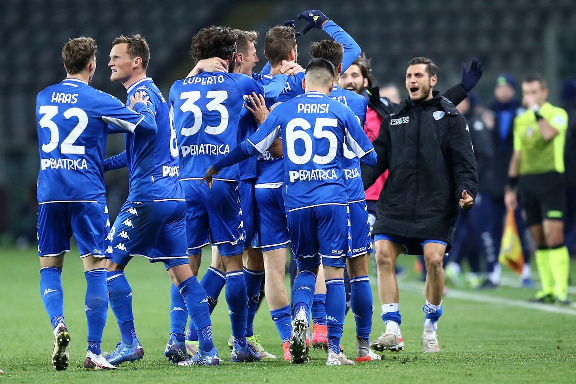 更是球队战 更是球队战